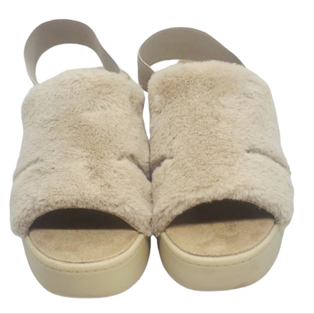 Anne Klein SIZE 8 TAN FURRY sling back sandals